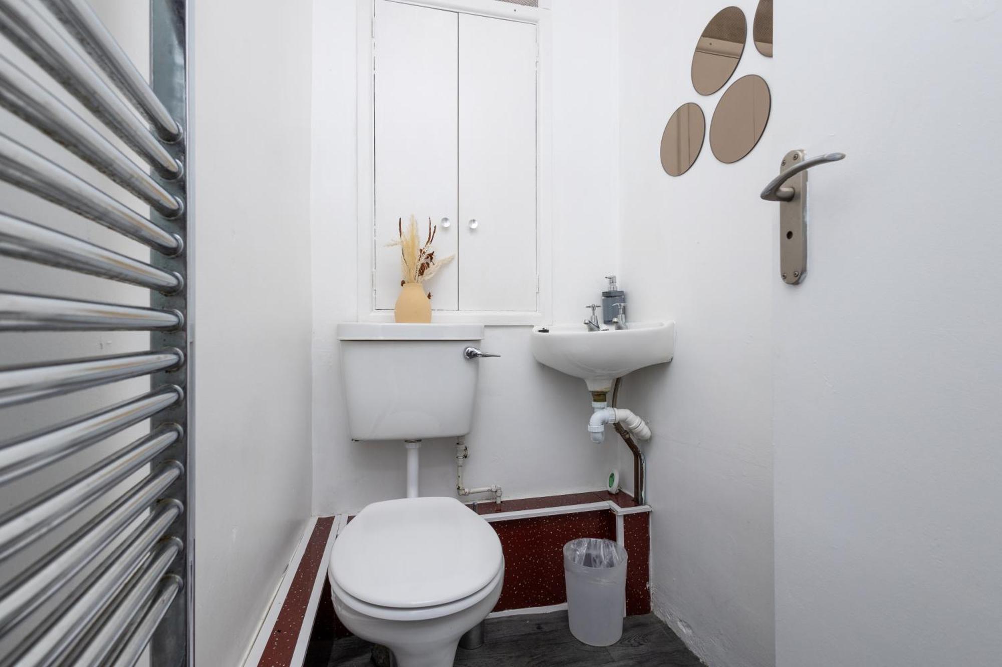 Spacious 3 Bedroom Ground Floor - 10 Mins From Centre Appartamento *
